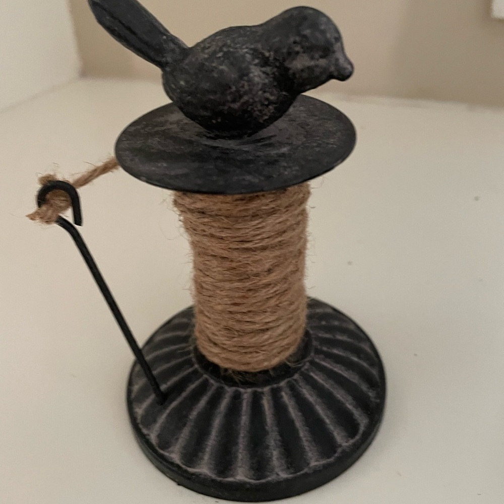 Decorative Black Bird Spool Holder